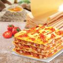 Lasagna cu carne de vita si sos de rosii
